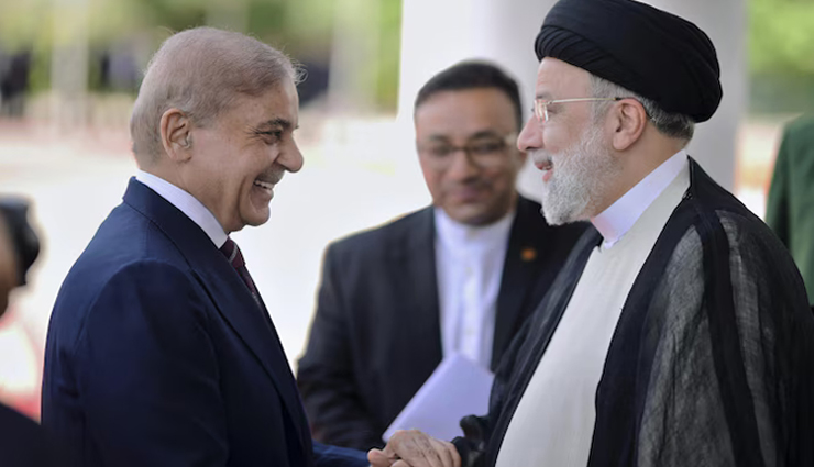 तीन दिन के दौरे पर पाकिस्तान पहुँचे ईरान के राष्ट्रपति इब्राहिम रईसी, फूले नहीं समा रहे पाकिस्तानी